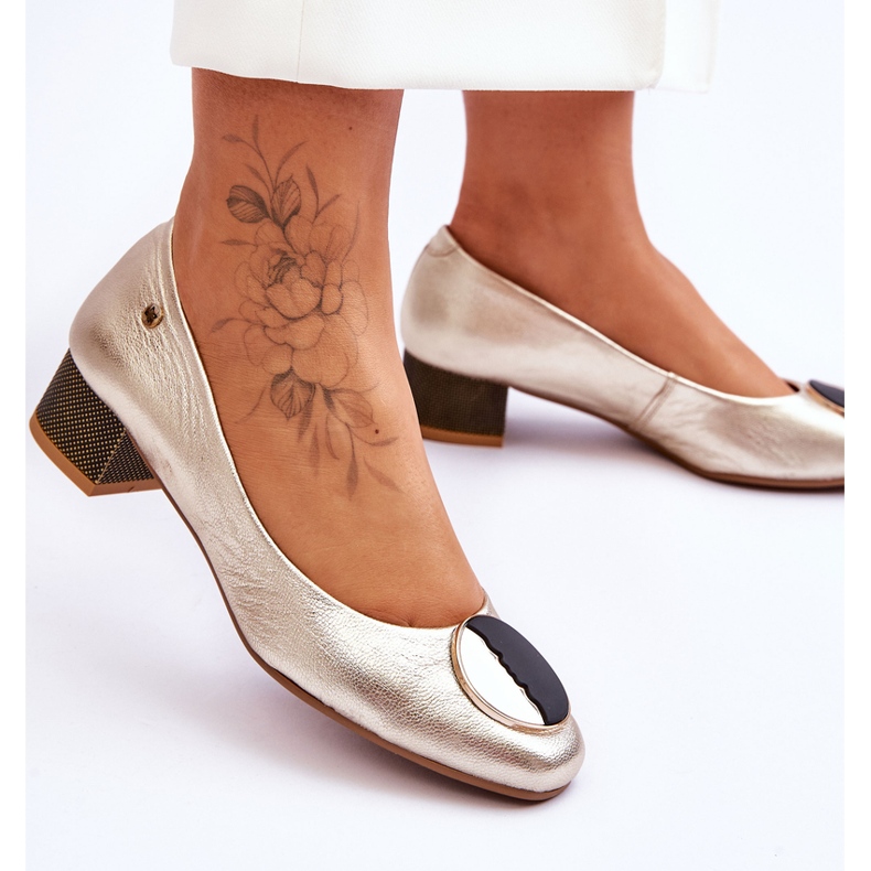 Lederpumps mit niedrigem Absatz Maciejka 05960-25 Gold golden 2