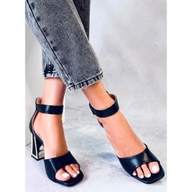 Tamara Schwarze Sandalen mit geometrischem Absatz 2