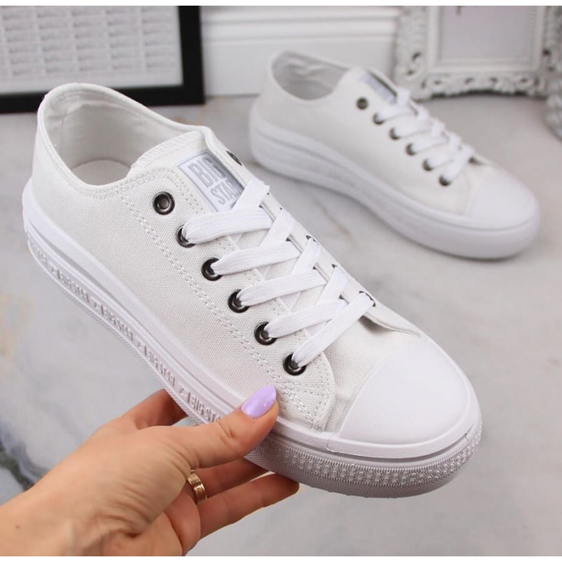 Sneakers auf der Plattform Big Star W INT1874B weiß 1