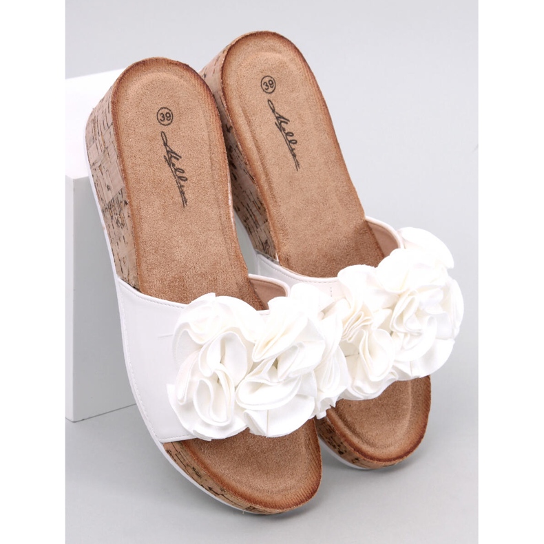 BM Keilsandaletten mit Blumen von Peluso White weiß 1