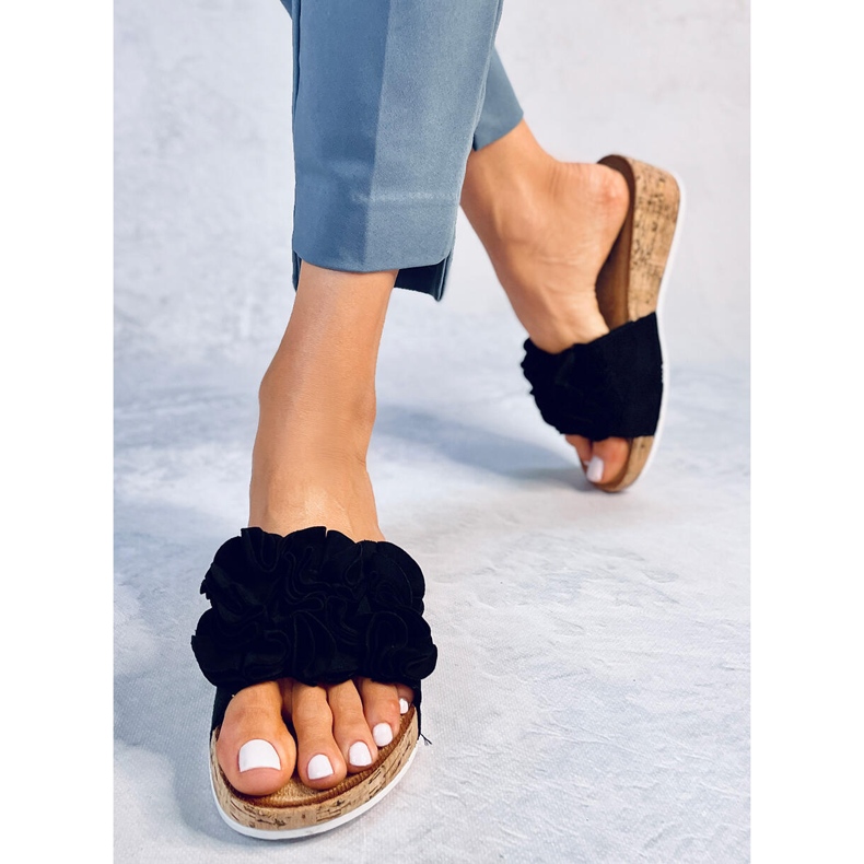 BM Keilsandaletten mit Blumen von Peluso Black schwarz 2