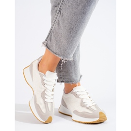 TRENDI Lässige Sportschuhe auf der Plattform beige weiß 2