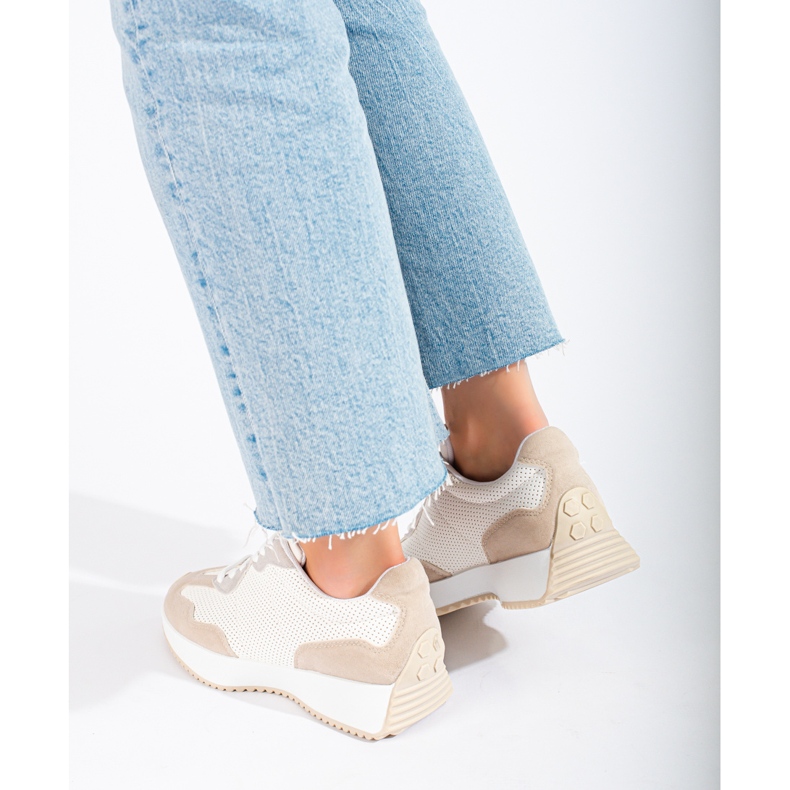 TRENDI Lässige Sportschuhe auf der Plattform beige weiß grau 2