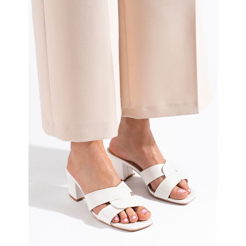 Weiße Damen-Flip-Flops von Shelovet 1