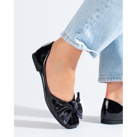 Shelovet schwarz lackierte Ballerinas mit Schleife 1