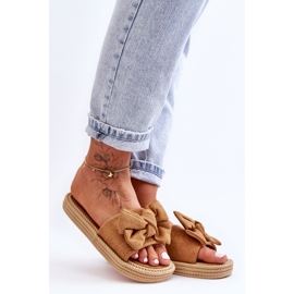 FK1 Camel Fency Damen-Hausschuhe aus Wildleder mit Schleife braun 2