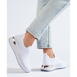 Weiße Slip-On-Sneaker mit Keilabsatz von Shelovet 2