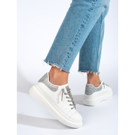 Weißer Sportschuh für Damen von Shelovet 1