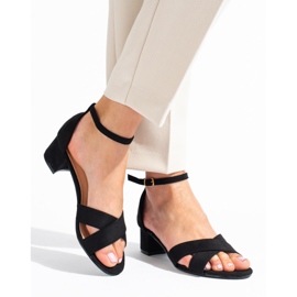 Schwarze Wildleder-Sandalen mit niedrigem Absatz von Shelovet 1